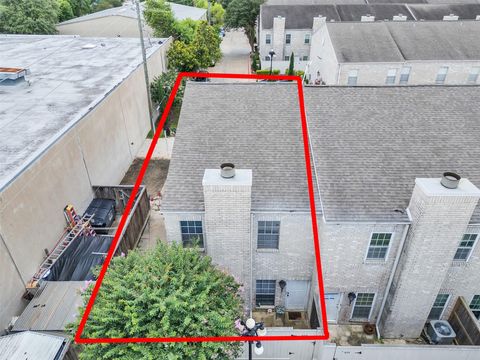 Photo of 4001 Tanglewilde Street #605, Houston, TX 77063 (MLS # 35052262)