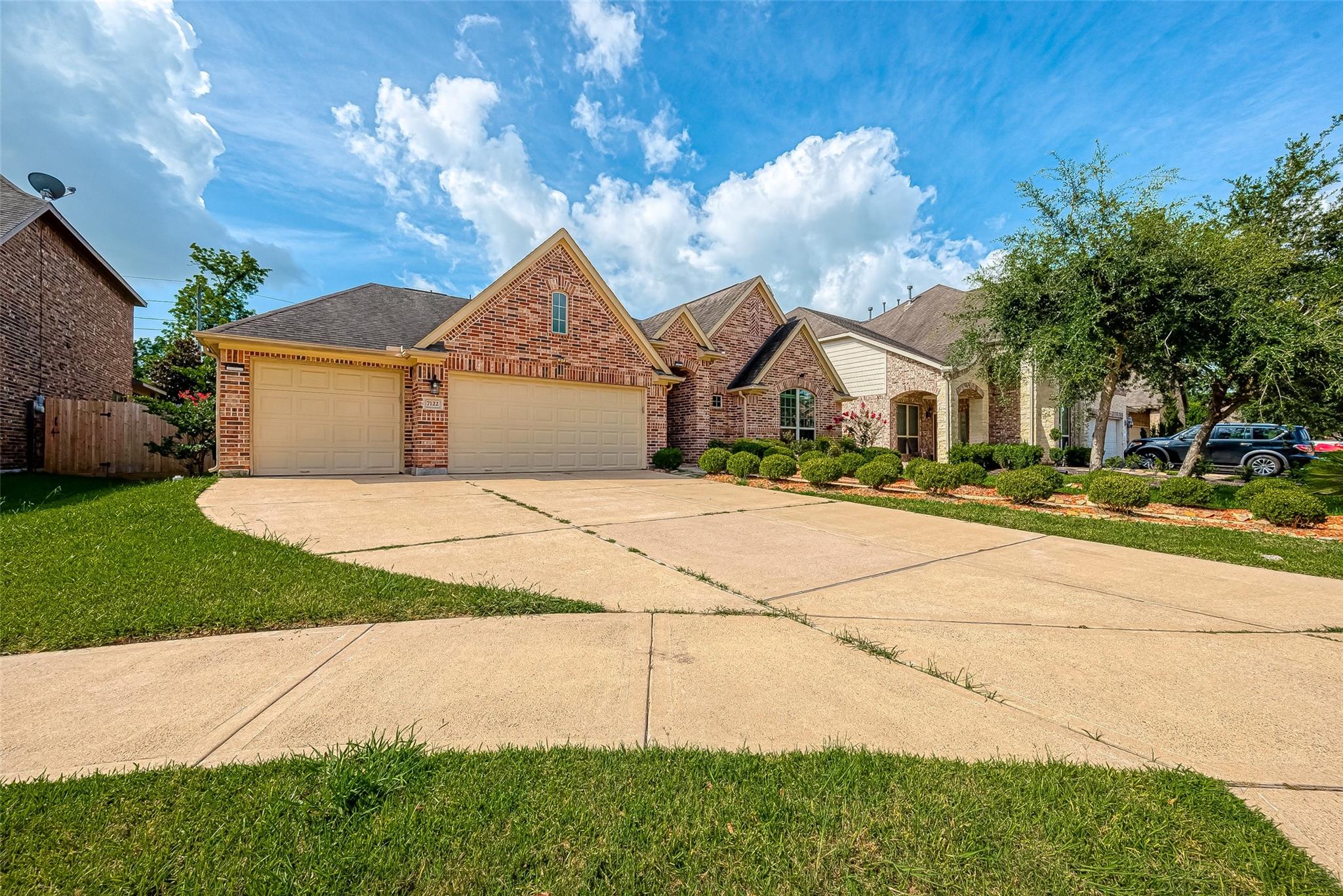 7122 Fall Creek Lane