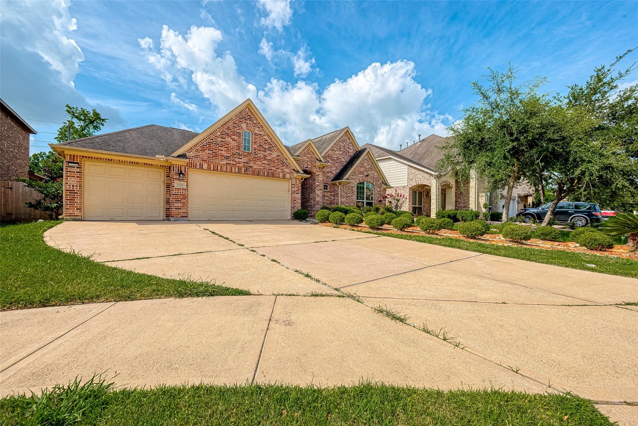 7122 Fall Creek Lane