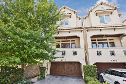 Photo of 1307 Malone Street, Houston, TX 77007 (MLS # 92269649)