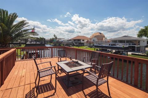 Photo of 1006 Redfish Street, Bayou Vista, TX 77563 (MLS # 43183547)