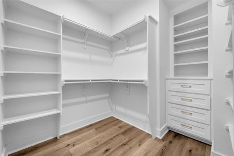 Tiny photo for 724 E 33rd Street, Houston, TX 77022 (MLS # 56058962)