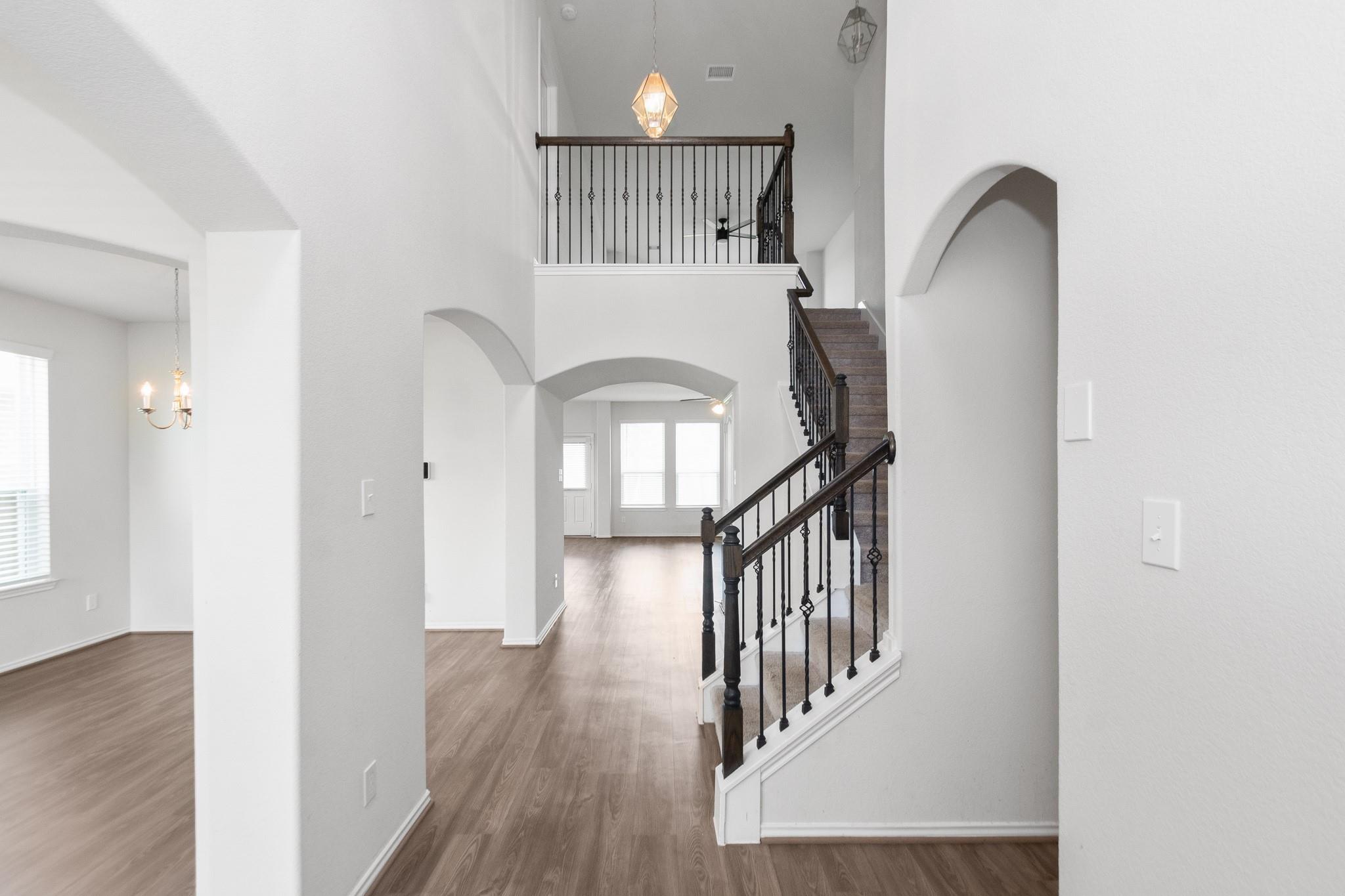 13622 Giant Panda Bear Avenue