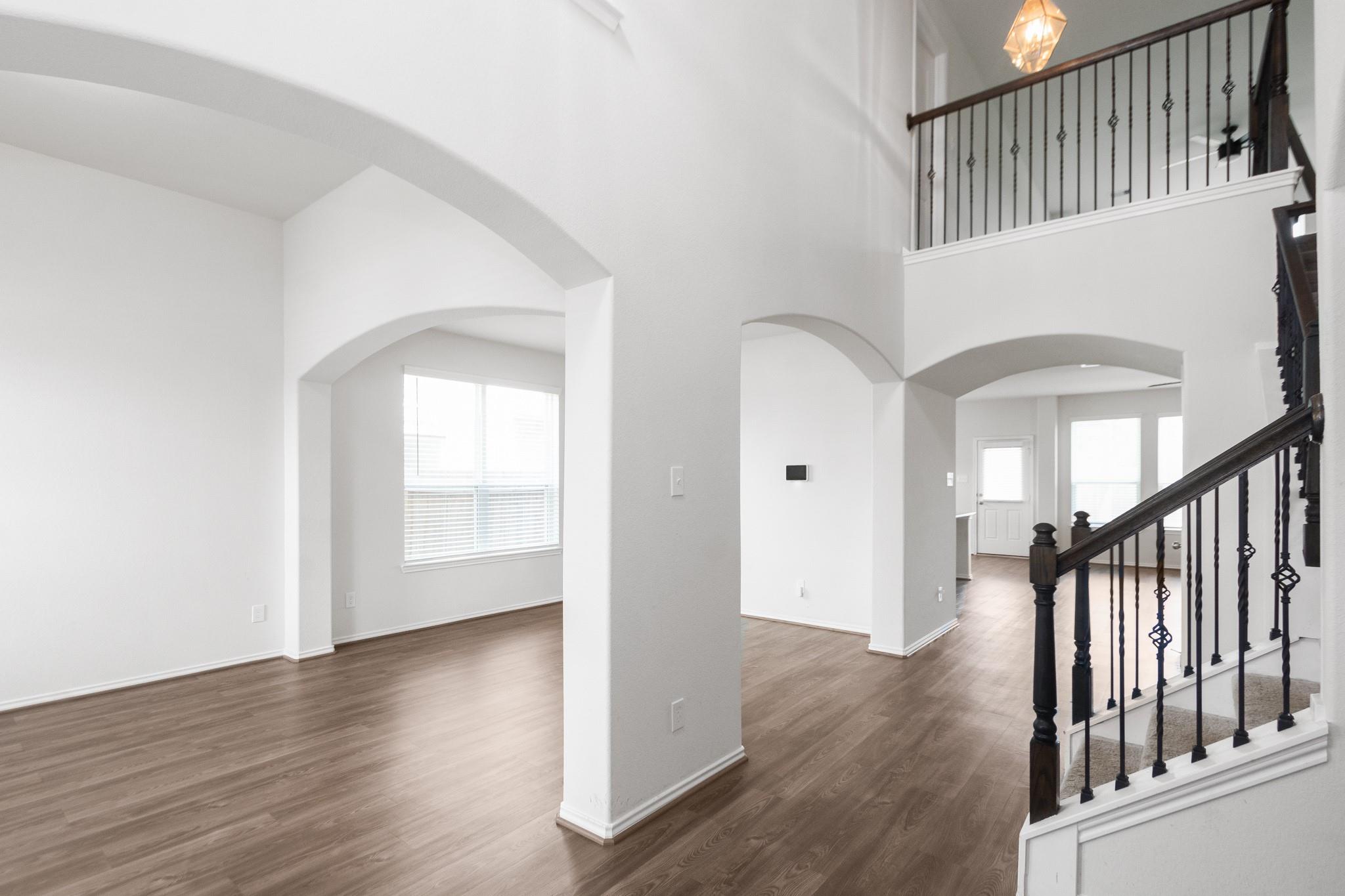 13622 Giant Panda Bear Avenue