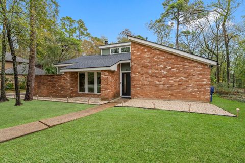 21 Crystal Lake Lane The Woodlands TX 77380