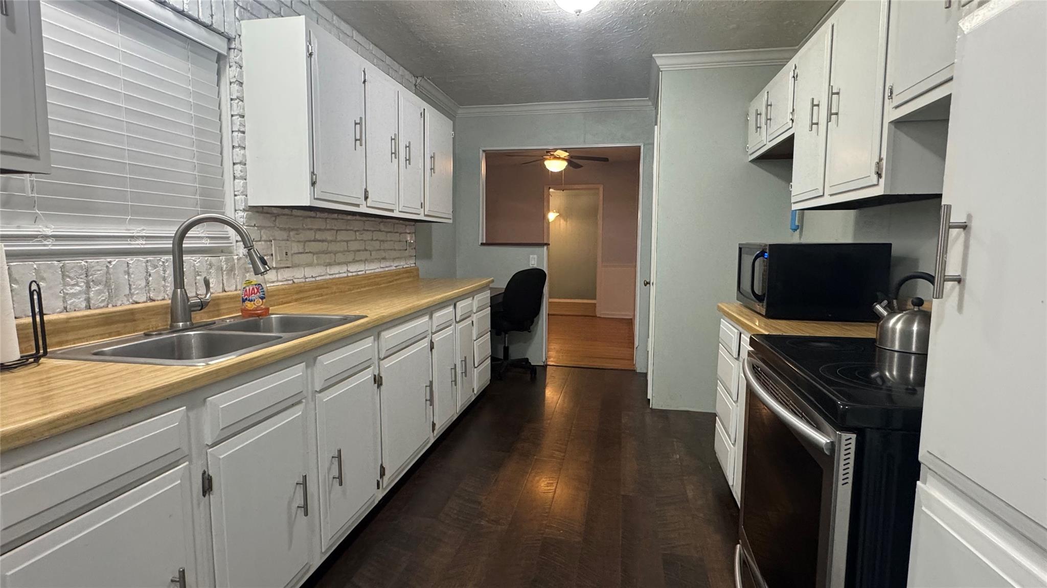209 Lakewood Drive