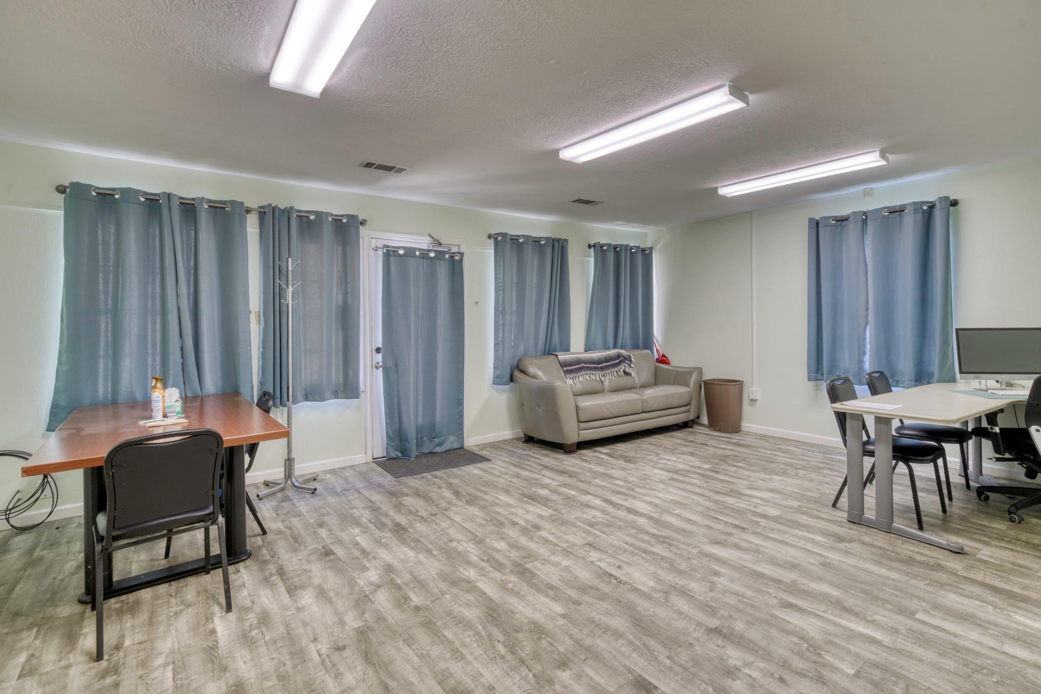 212 & 210 S Tammye Lane