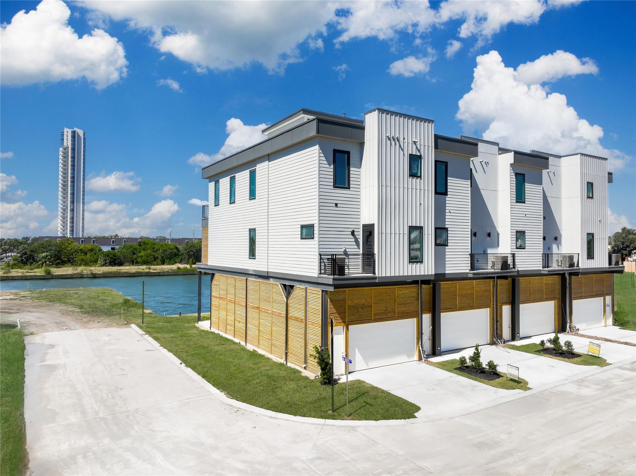 4412 Tucker Lane