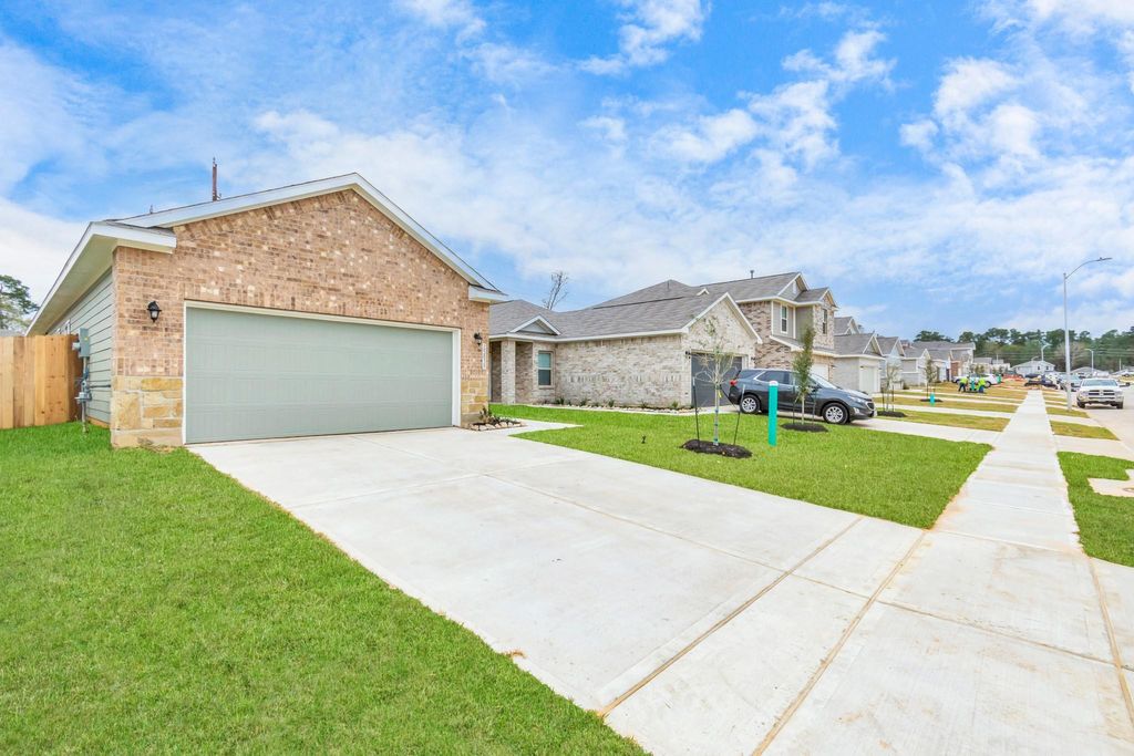 Photo of 25838 Boxwood Hedge Lane, Tomball, TX 77375 (MLS # 51594672)