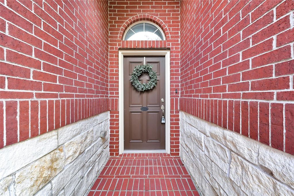 Photo of 31 Hearthwick Road, Tomball, TX 77375 (MLS # 59149446)