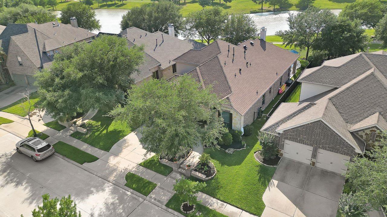 17219 Red Oak Bend Drive