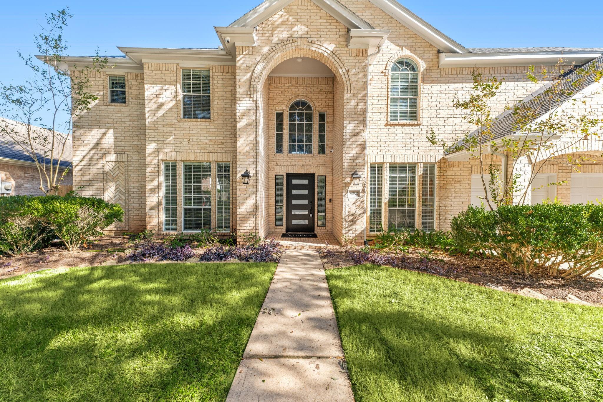 14910 Lake Woodbridge Court