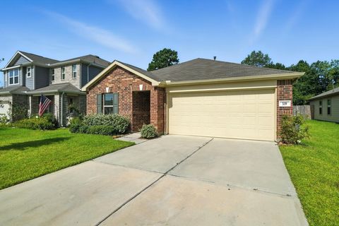 Homes For Rent - 539 Broken Boulder Street<br/> Magnolia, TX 77354