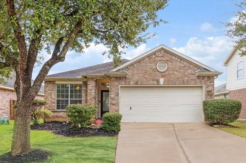 Photo of 2915 Laurel Brook Lane, Pearland, TX 77584 (MLS # 39527085)