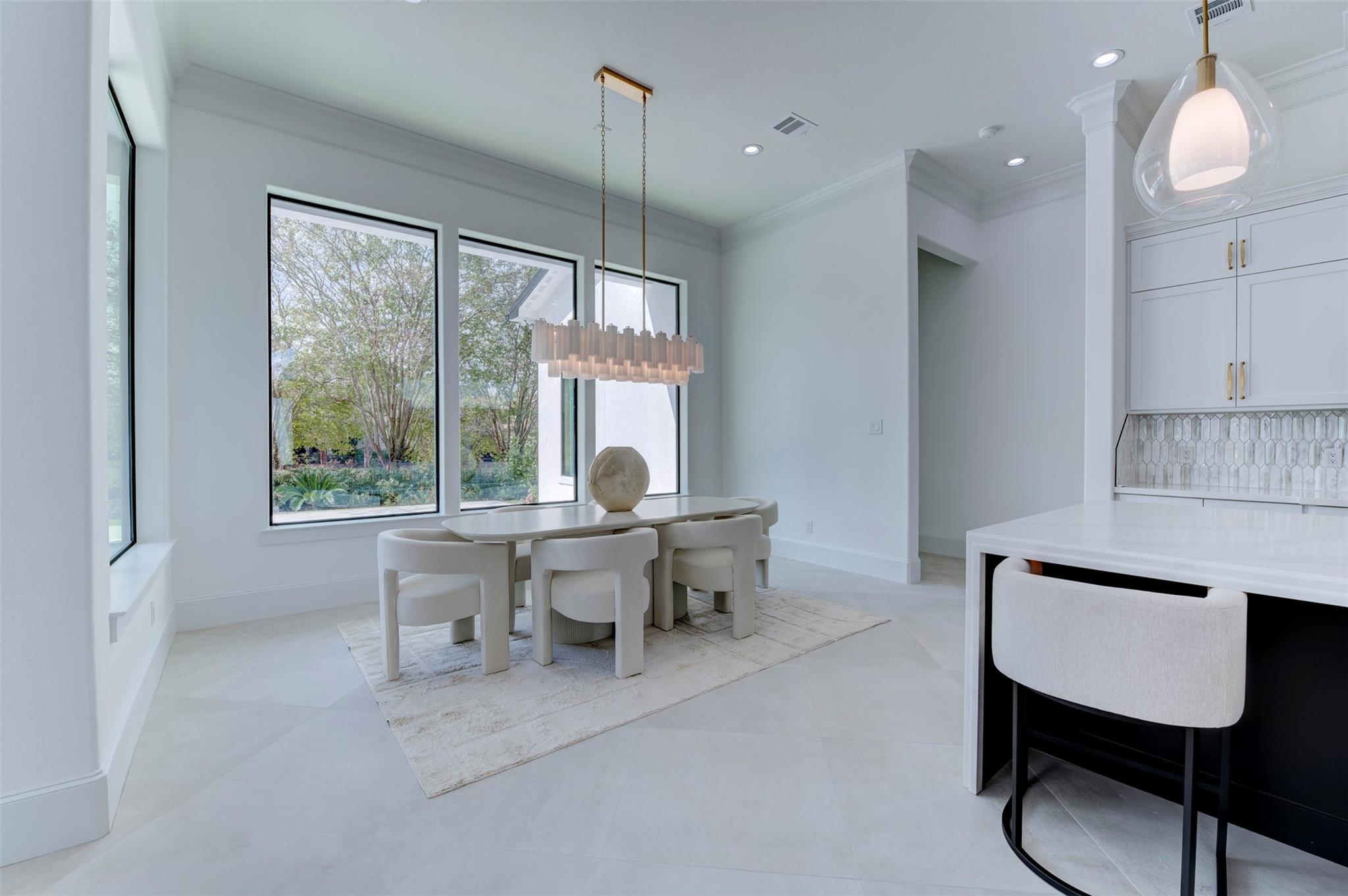 91 Lake Sterling Gate Drive