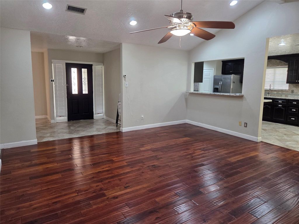 Photo of 15415 Beechnut Street, Houston, TX 77083 (MLS # 71073344)