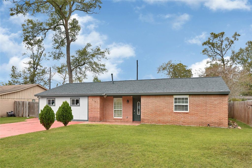 Photo of 919 Corydon Drive, Houston, TX 77336 (MLS # 66397194)