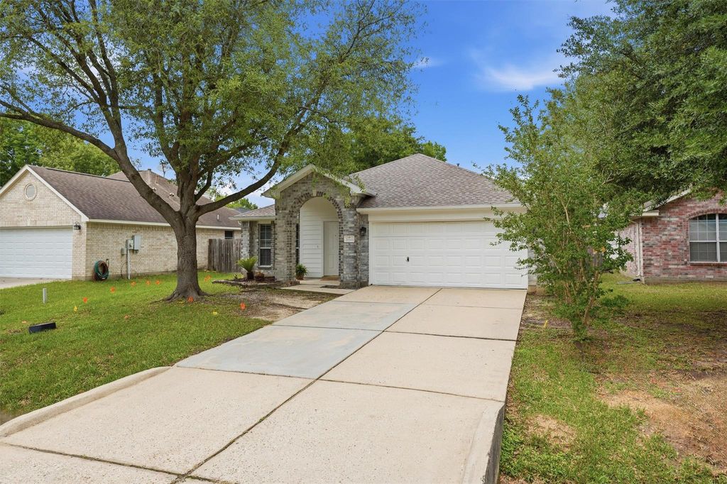 Photo of 21543 Forest Colony, Porter, TX 77365 (MLS # 21689744)