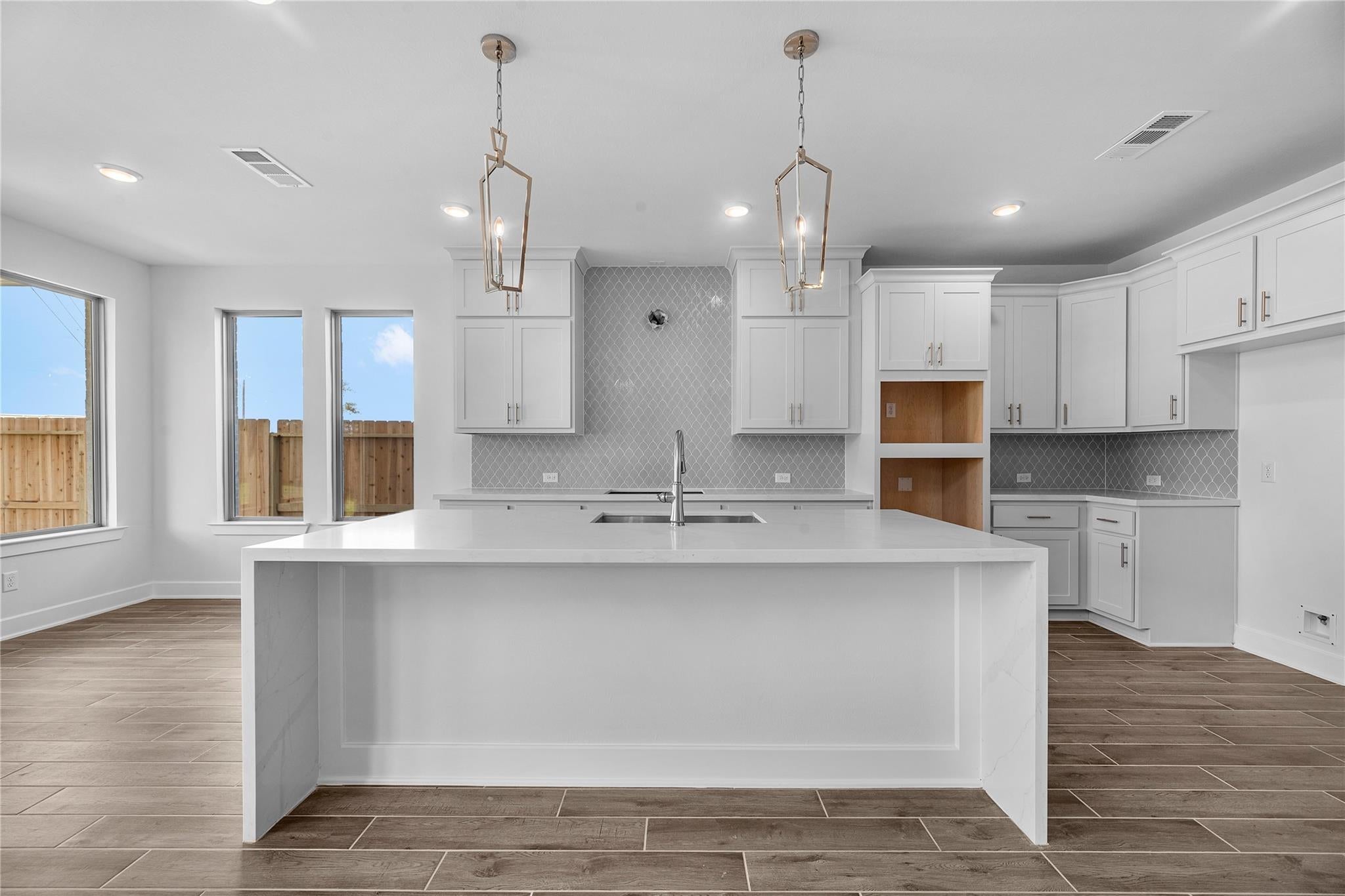 1619 Summer Pine Court