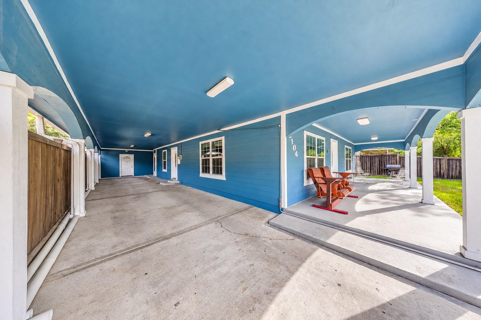2104 6th Street