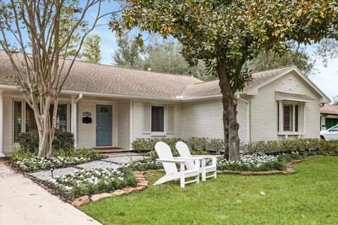 Photo of 7730 Fairdale Lane, Houston, TX 77063 (MLS # 65953034)