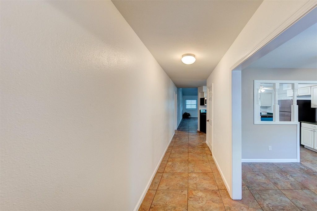 Photo of 1113 W Flamingo Drive, Seabrook, TX 77586 (MLS # 38225625)