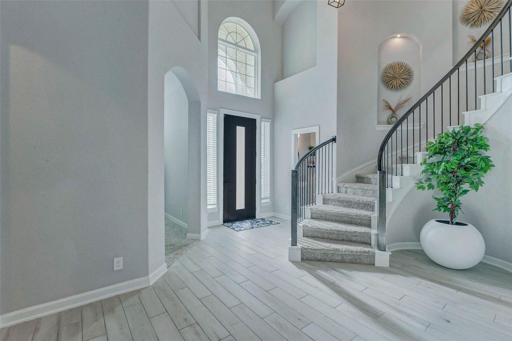 Photo of 24402 Kingelm Lake Dr Dr, Katy, TX 77493 (MLS # 11475403)