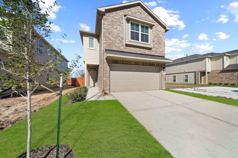 Photo of 13426 Lucky Bill Lane, Houston, TX 77048 (MLS # 17130550)