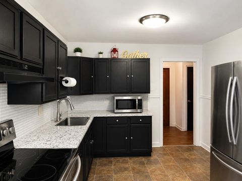 Photo of 614 Coulter Street, Rockdale, TX 76567 (MLS # 23448576)