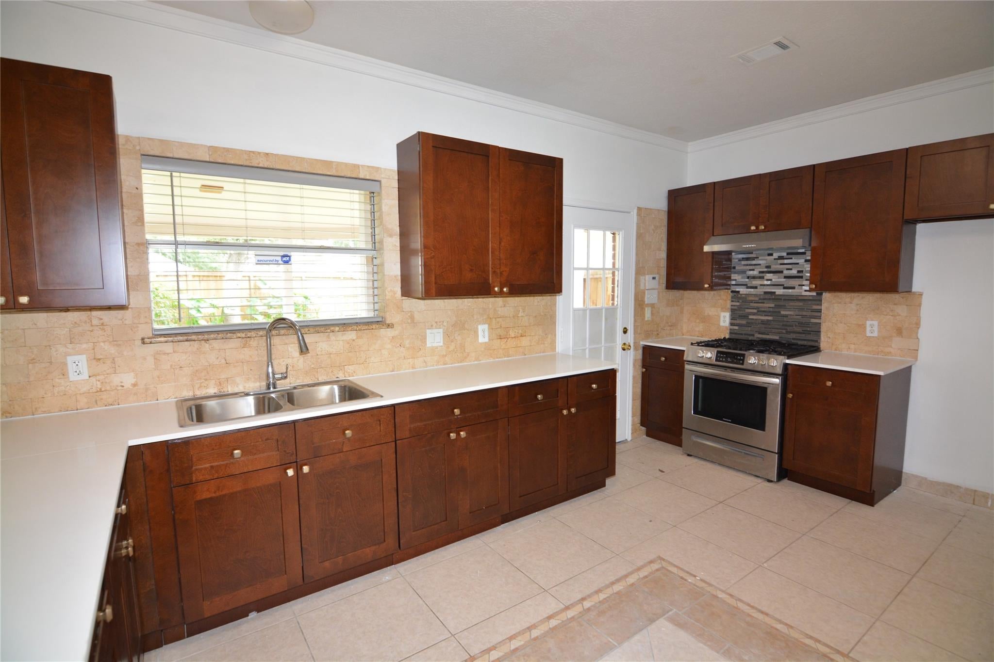 6131 Old Farmhouse Lane