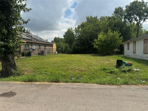 Vacant Land For Sale - 2012 Staples Street<br/> Houston, TX 77026