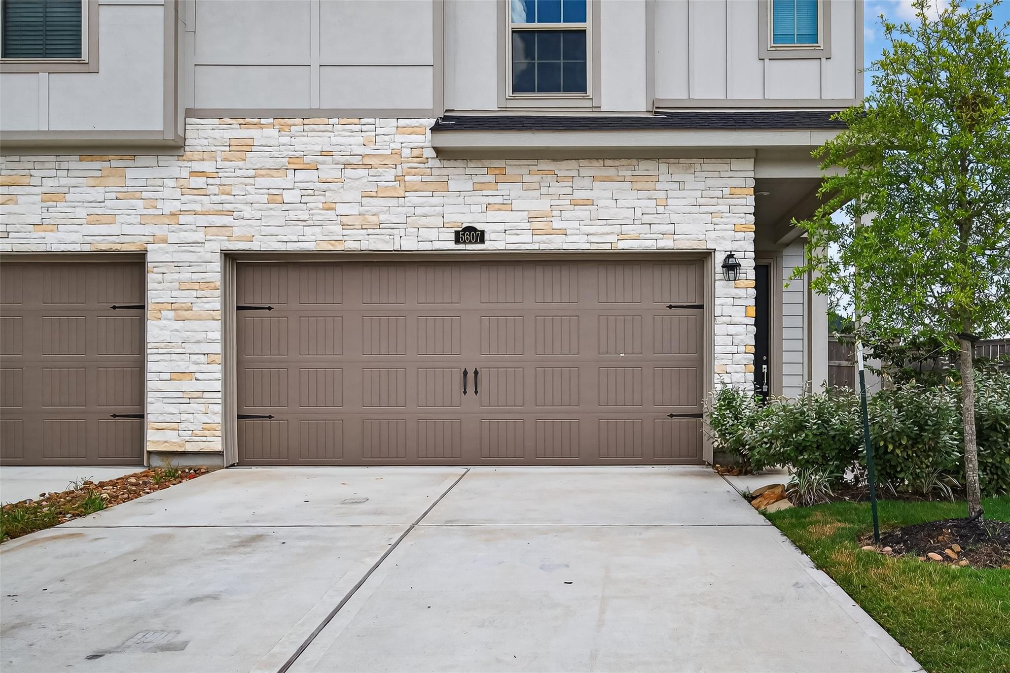 5607 Foggy Vine Court