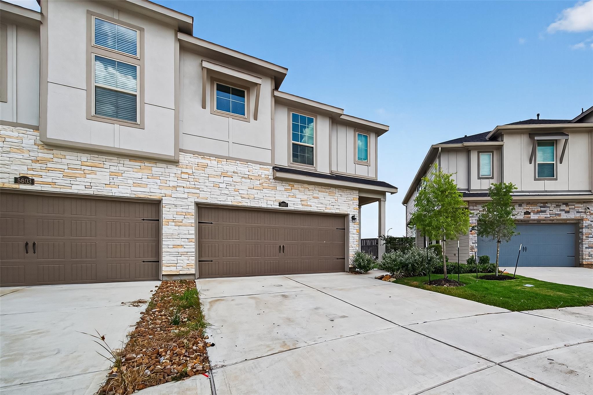 5607 Foggy Vine Court