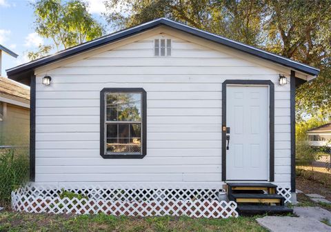 Photo of 118 N Palmas Street, Weslaco, TX 78596 (MLS # 36958472)