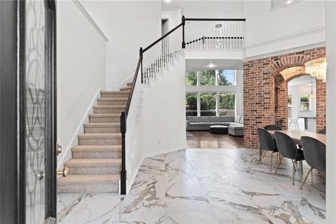 Photo of 18 Degas Park, The Woodlands, TX 77382 (MLS # 83054675)