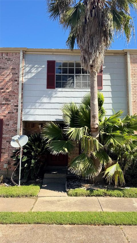 Photo of 7818 Grove Ridge Drive, Houston, TX 77061 (MLS # 7504278)