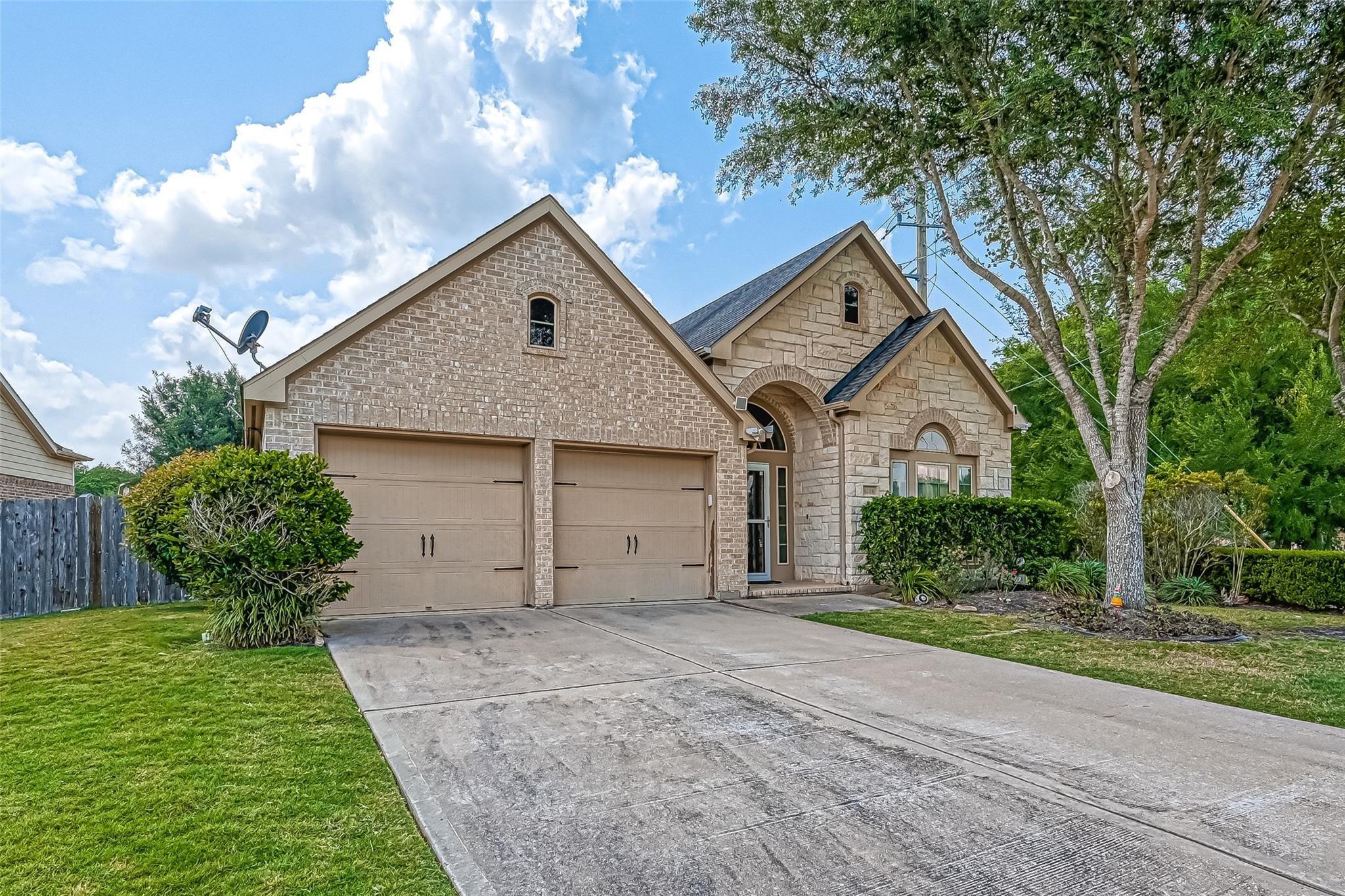 6206 Falling Briar Lane