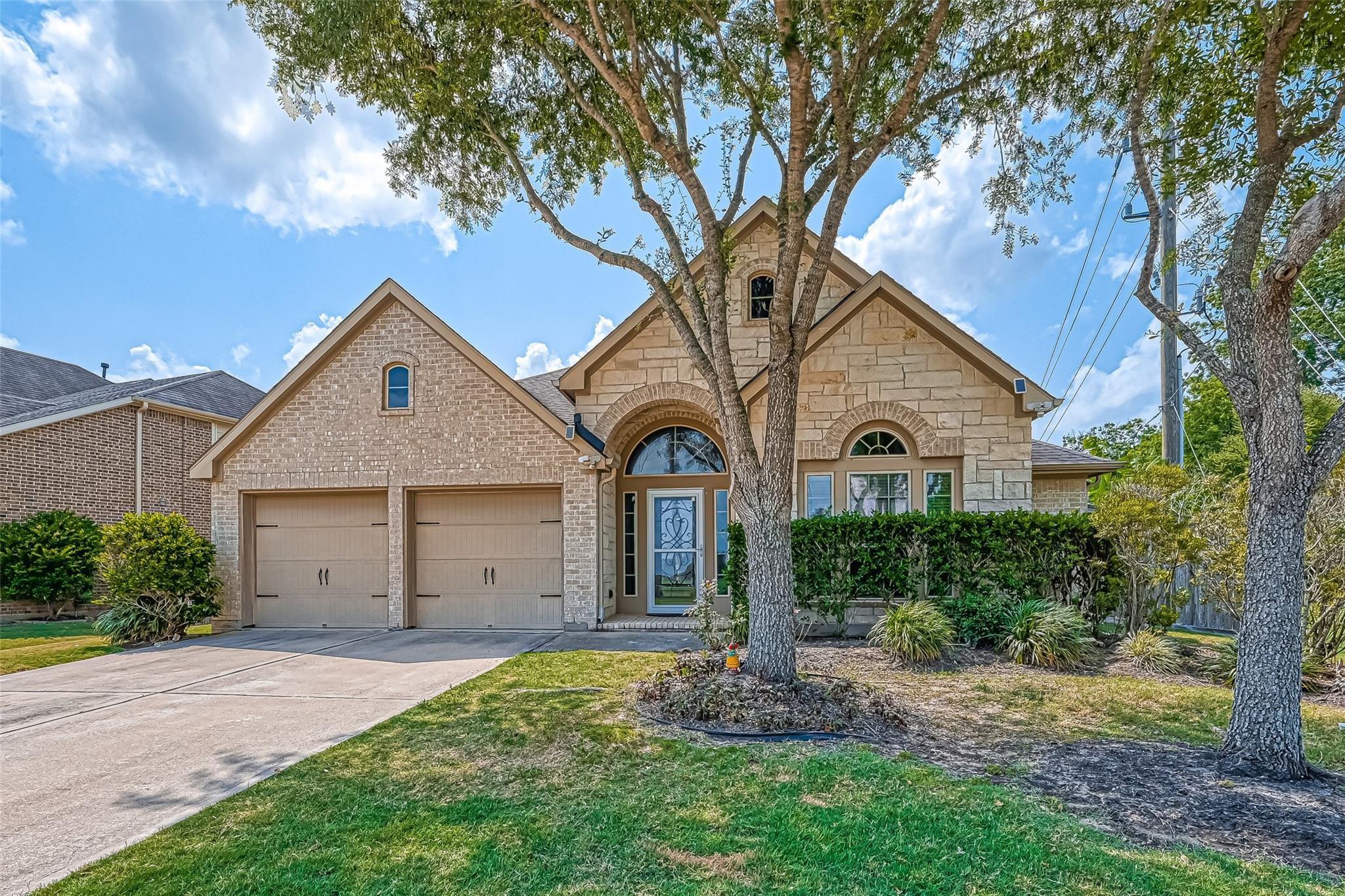 6206 Falling Briar Lane