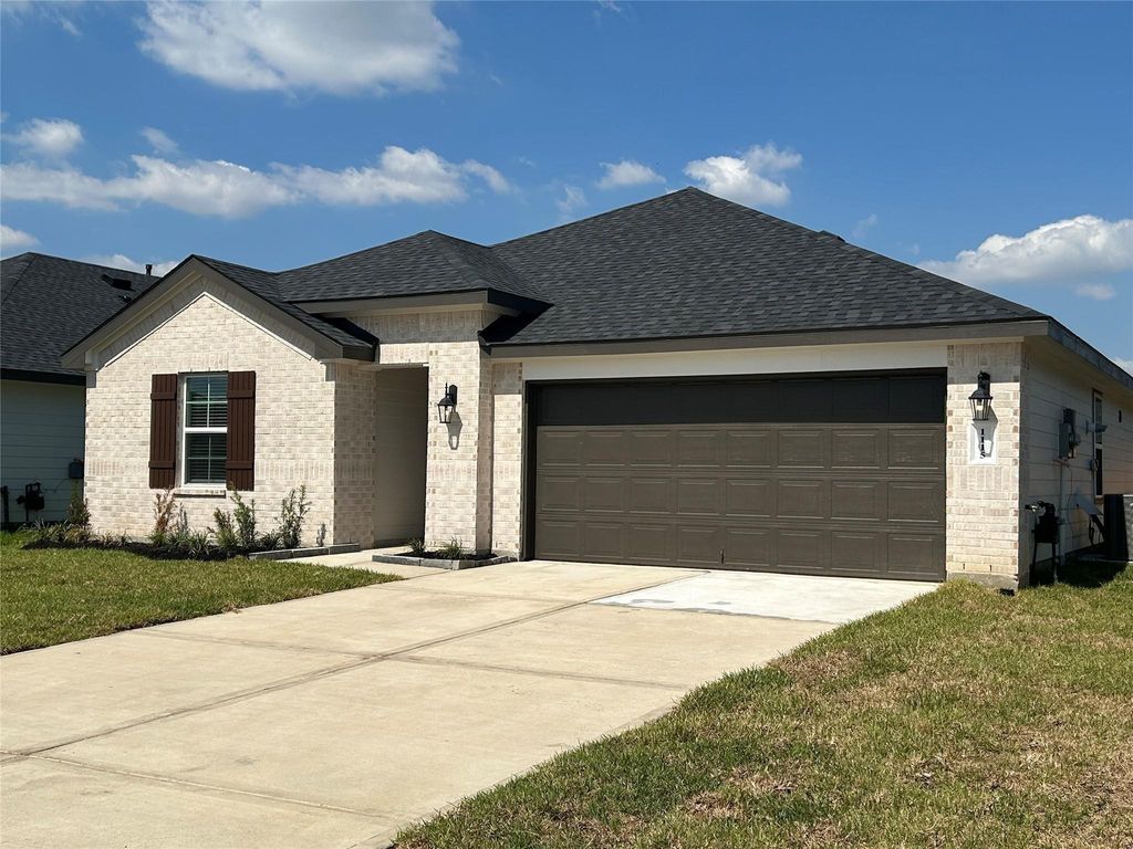 Photo of 1015 Star Grass Lane, Rosharon, TX 77583 (MLS # 74796816)