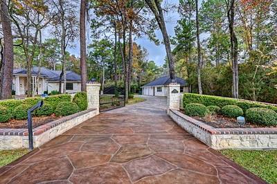 9526 Deer Path Lane