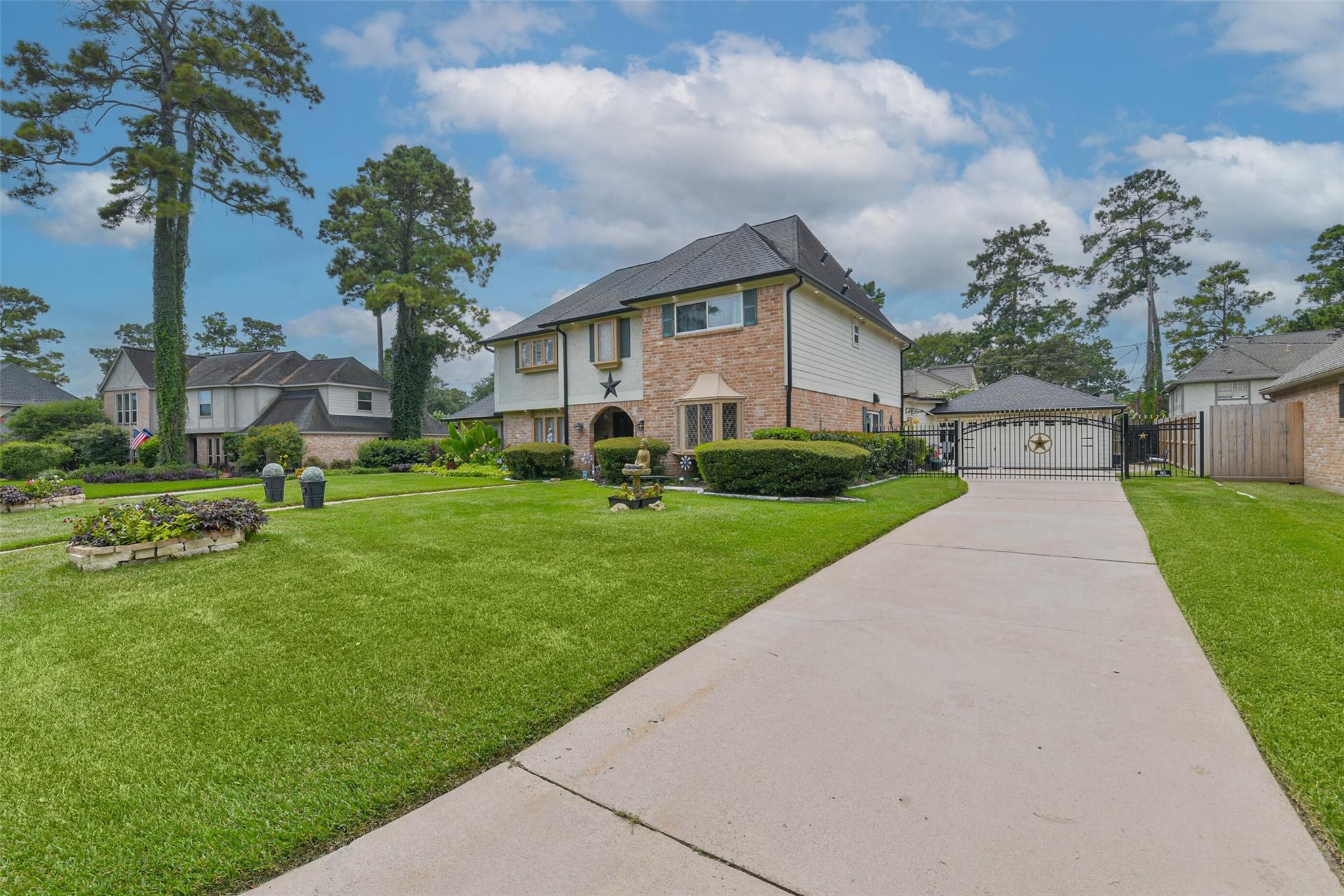 16211 N Greenfield Drive