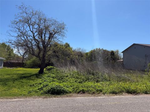 Vacant Land For Sale - 1723 Thompson Street<br/> La Marque, TX 77568