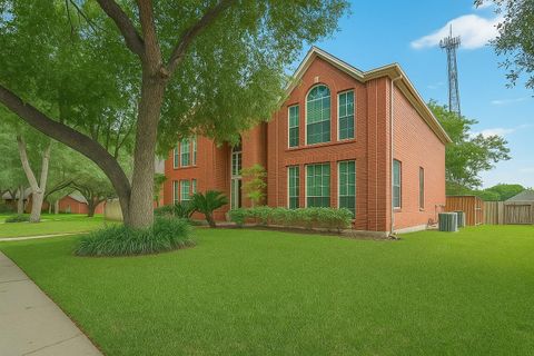 Photo of 1618 Nails Creek Drive, Sugar Land, TX 77478 (MLS # 90254785)