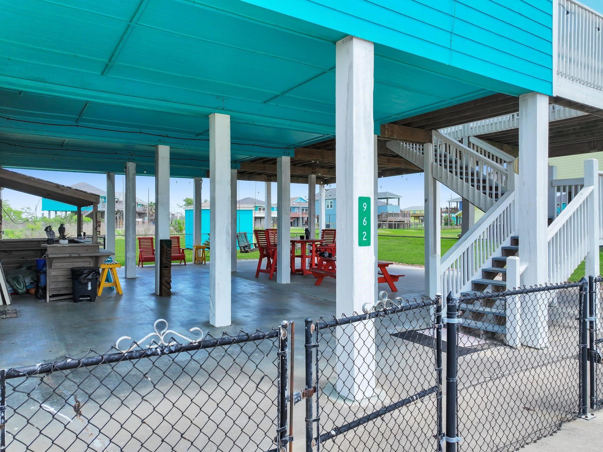 962 Surfside Drive