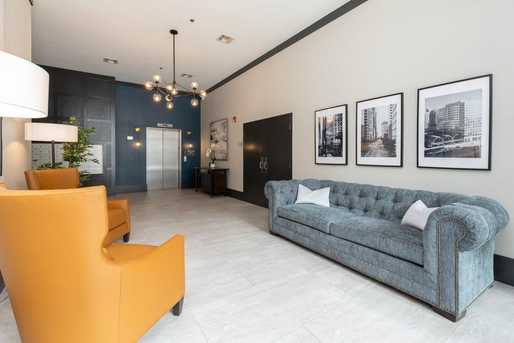 Photo of 505 Jackson Hill Street S #108, Houston, TX 77007 (MLS # 94728948)