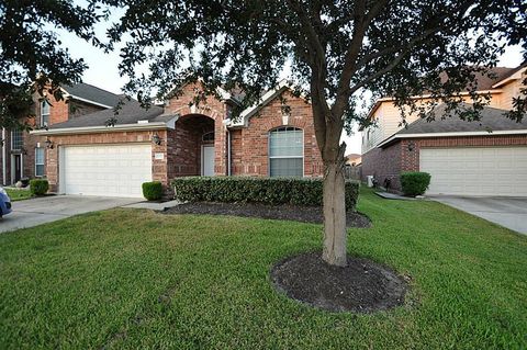 Photo of 12315 Field Brook Court, Houston, TX 77089 (MLS # 79520532)