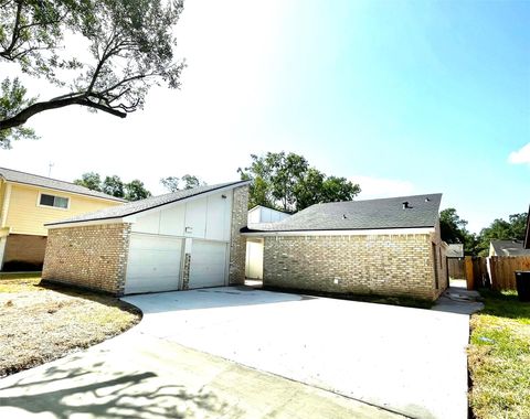 Photo of 2023 Mustang Springs Drive, Missouri City, TX 77459 (MLS # 76287689)