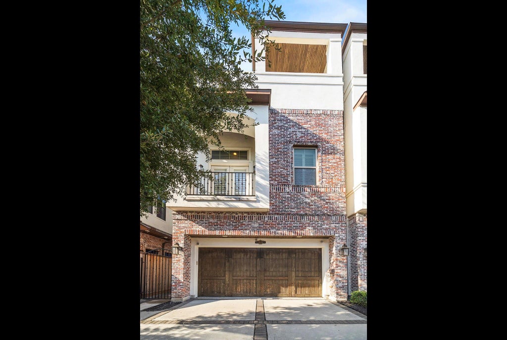 Photo of 6114 Maxie Street #B, Houston, TX 77007 (MLS # 2125492)