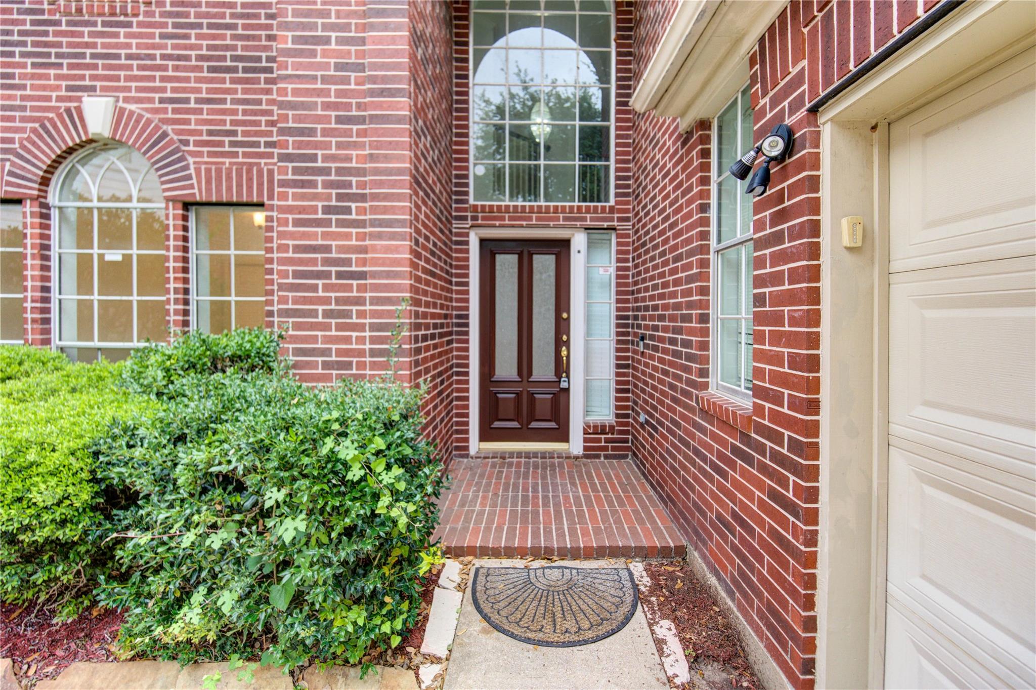15318 Amesbury Lane