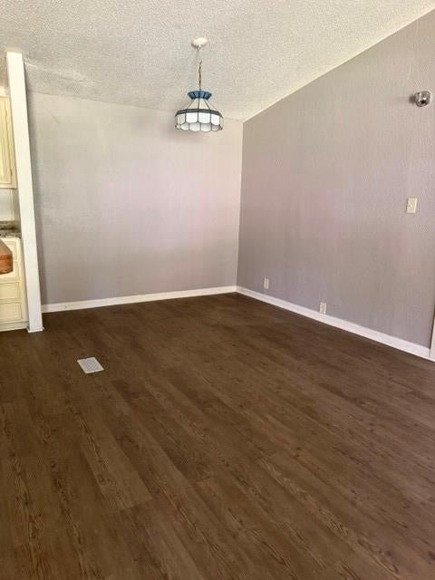 4915 Apache Lane